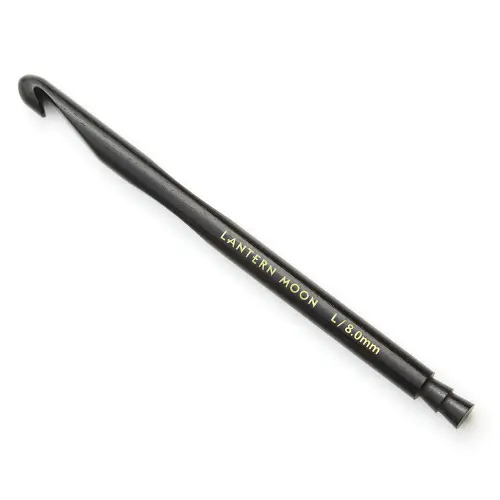 Crochet Hook: 6.5mm