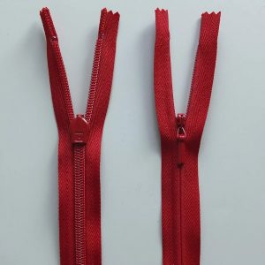 Concealed Zip: 56cm: Red